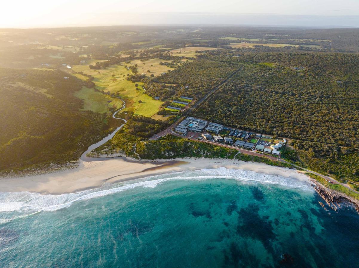 Smiths Beach Resort Yallingup Zewnętrze zdjęcie Aerial view of the bay