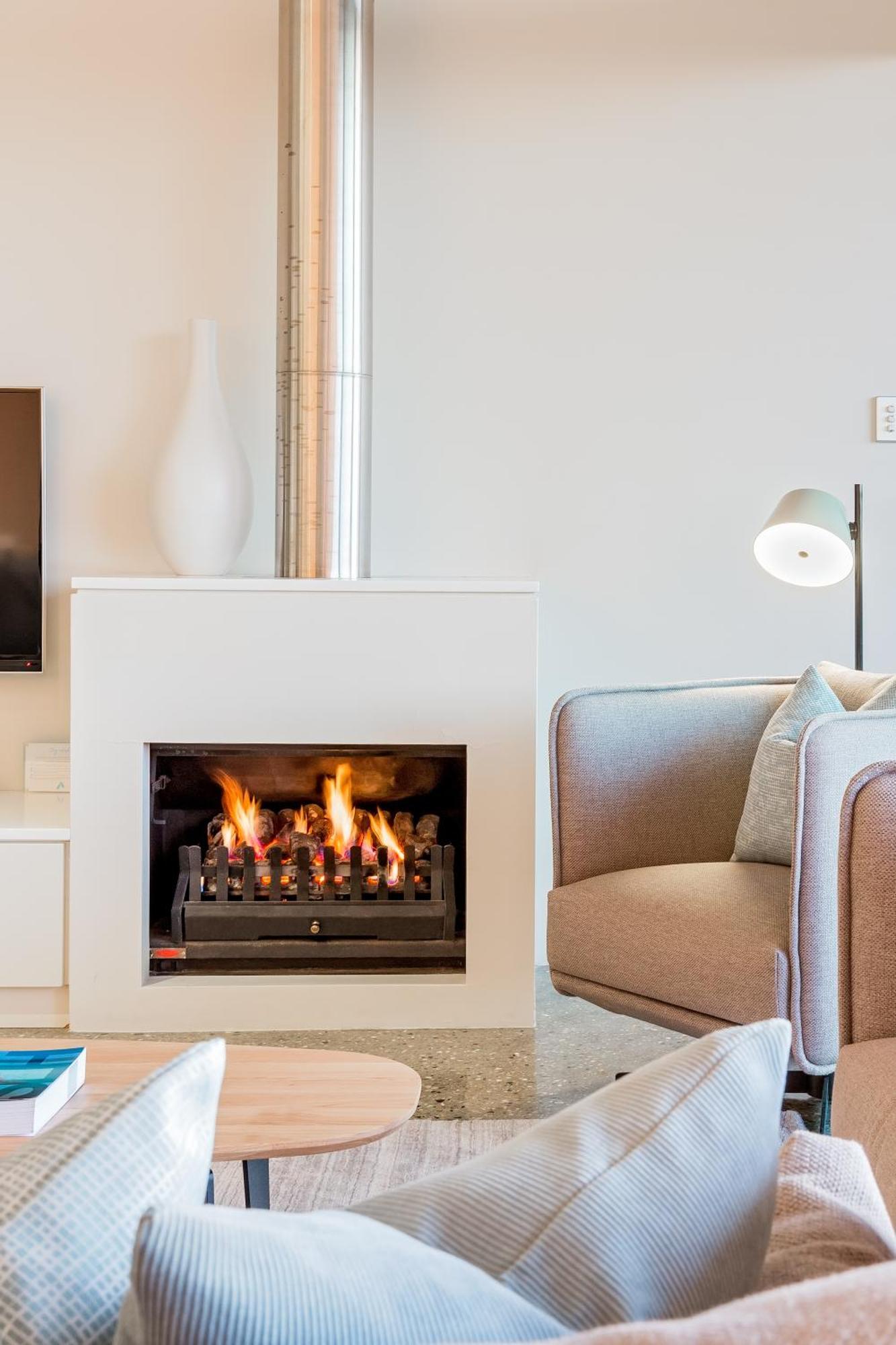 Smiths Beach Resort Yallingup Zewnętrze zdjęcie A gas fireplace